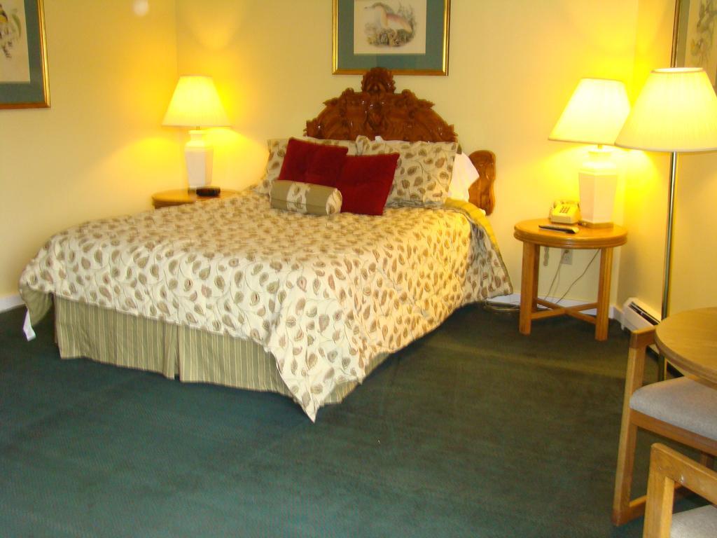 Happy Trails Motel - photo 7