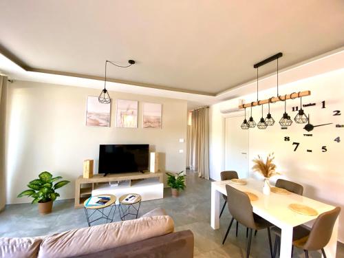 Appartamento Il Mare — 4-Star Luxury Hotel in Marina Di Massa, Italy