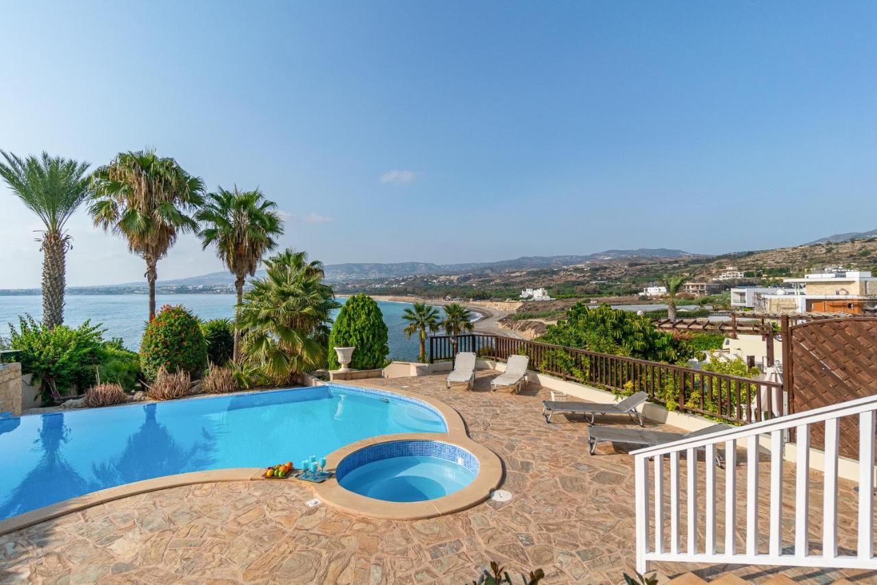 Beach Front Villa Mer Blu by Ezoria Villas — 4-Star Luxury Hotel in Kissonerga, Cyprus