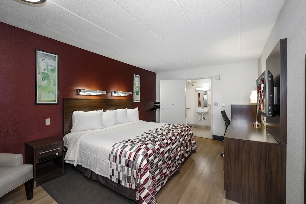 Red Roof Inn Aberdeen - photo 17
