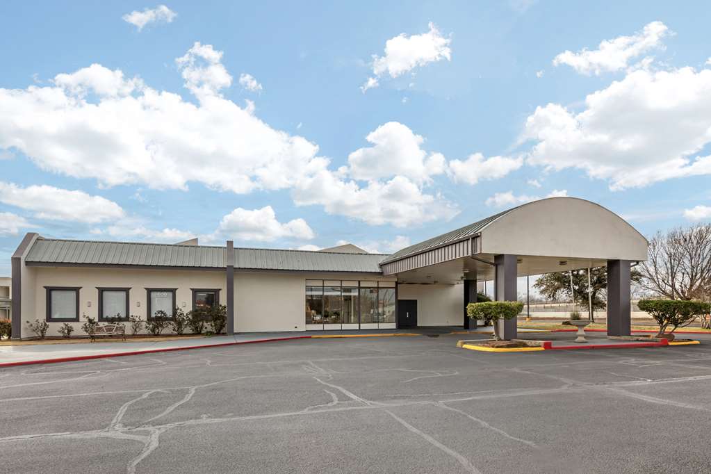 Quality Inn Gainesville - photo 3