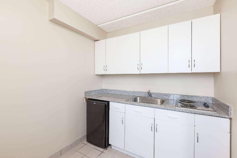 Ramada Plaza by Wyndham Albany - photo 11