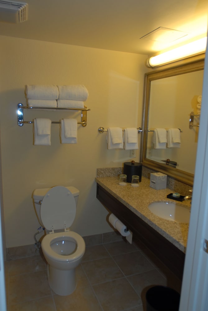Aqua Beach Inn - photo 9