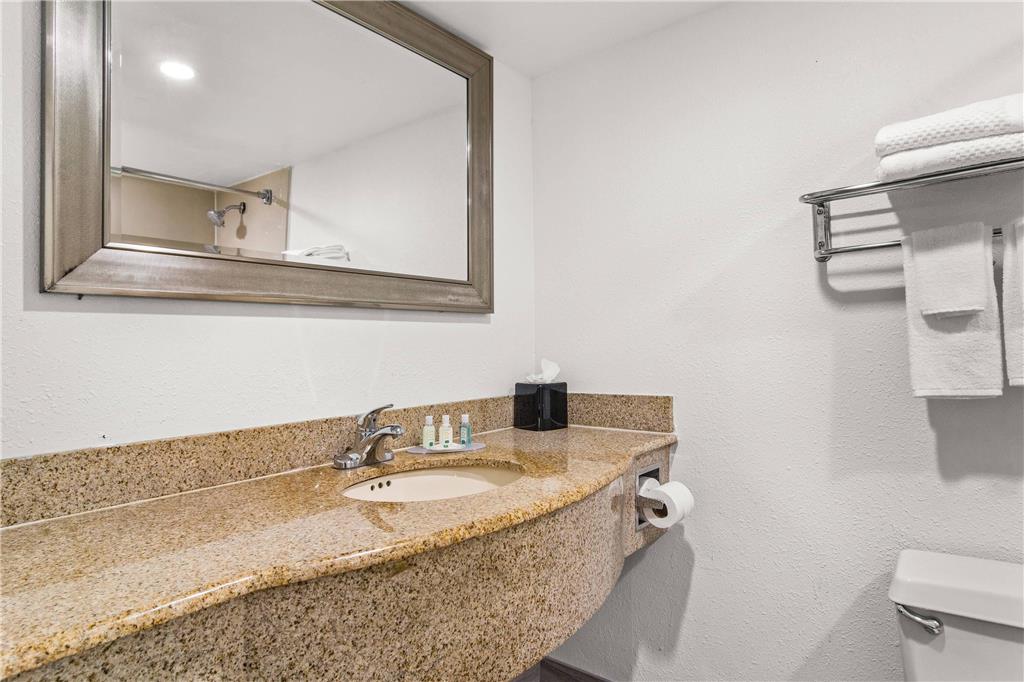 Quality Inn Jacksonville Orange Park near Naval Air Station - photo 26