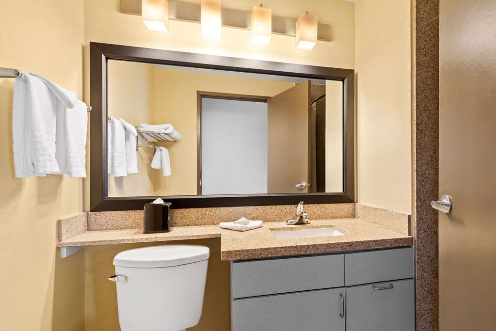 Best Western Date Tree Hotel - photo 39