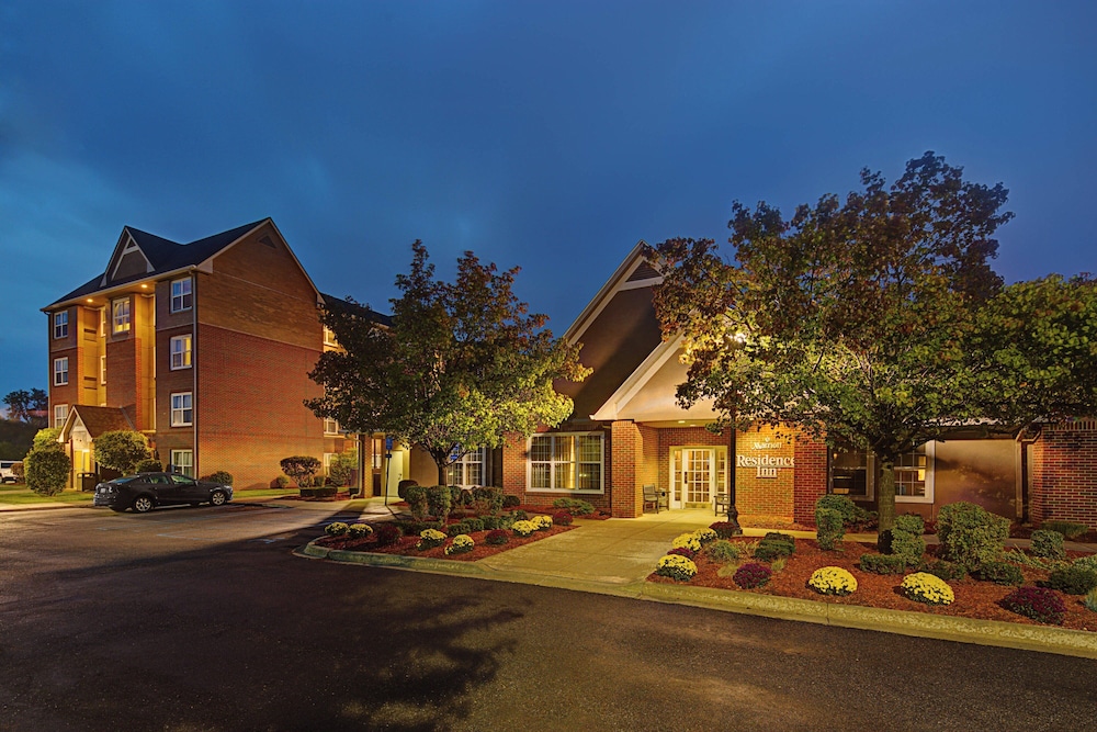 Residence Inn by Marriott Livonia - photo 18