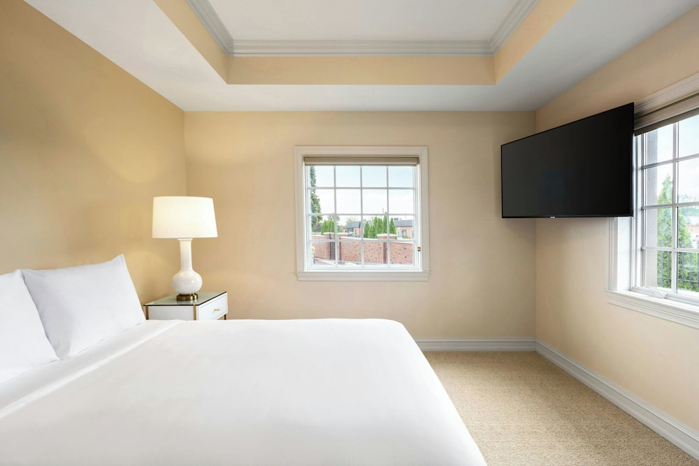 The St. Clair Inn - photo 47