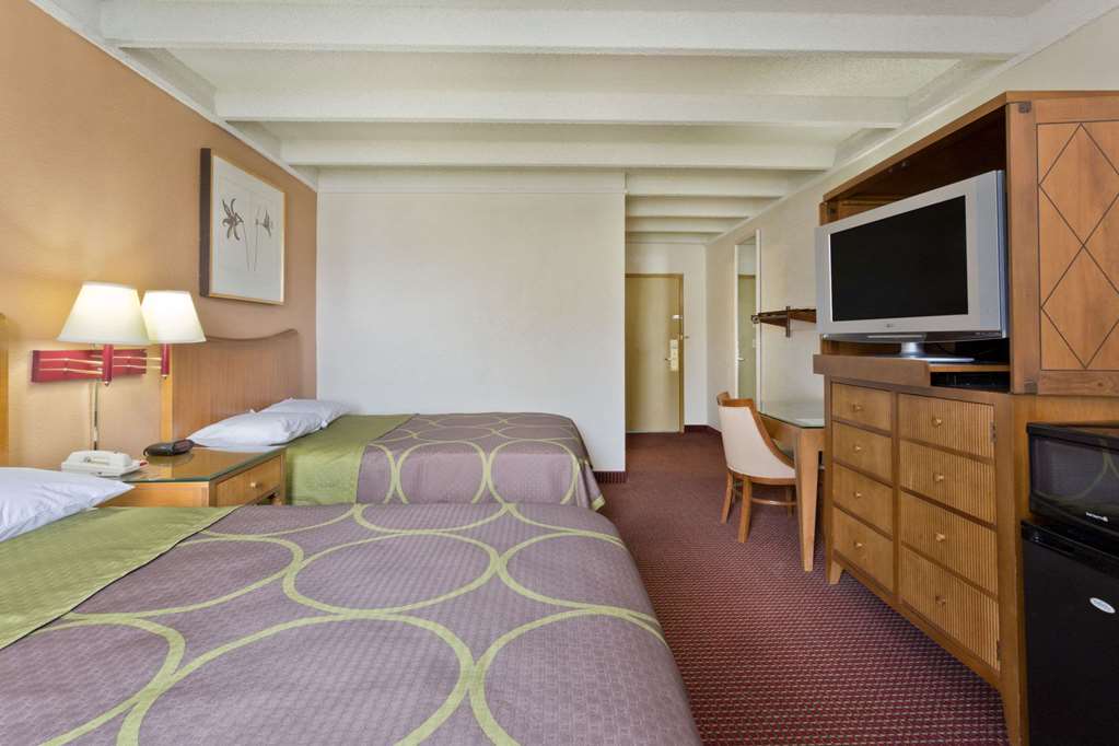 Super 8 by Wyndham Melbourne - photo 10