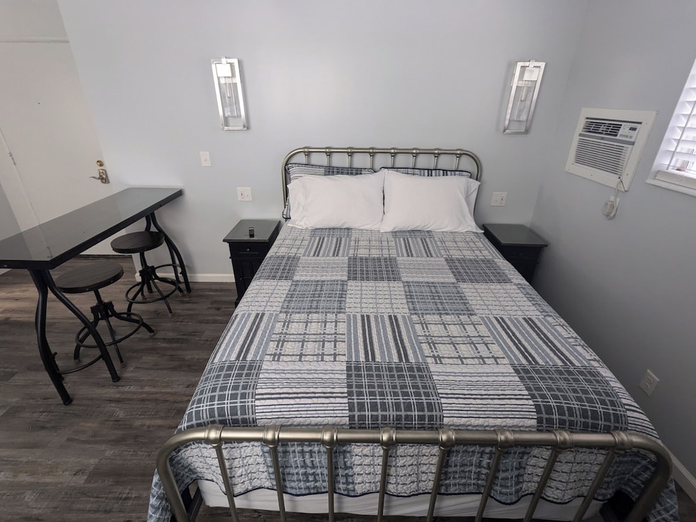 Majestic Rockies Motel - photo 14