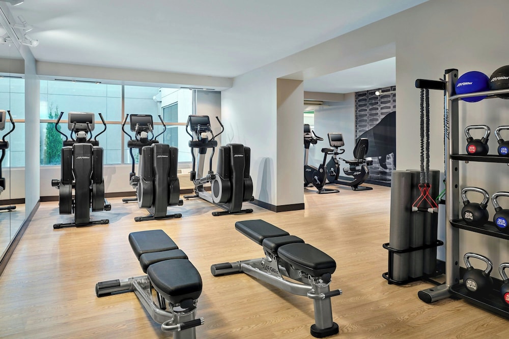 Delta Hotels by Marriott Milwaukee Northwest - photo 13