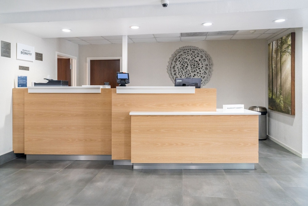 Fairfield Inn & Suites By Marriott Beaumont - photo 8