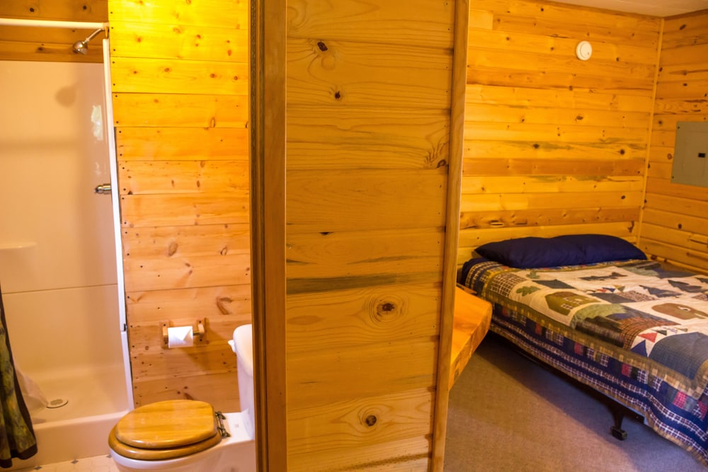 Midnight Sun Log Cabins - photo 80