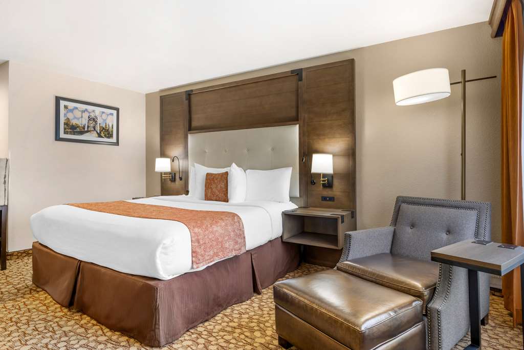 Best Western Plus Mill Creek Inn - photo 21