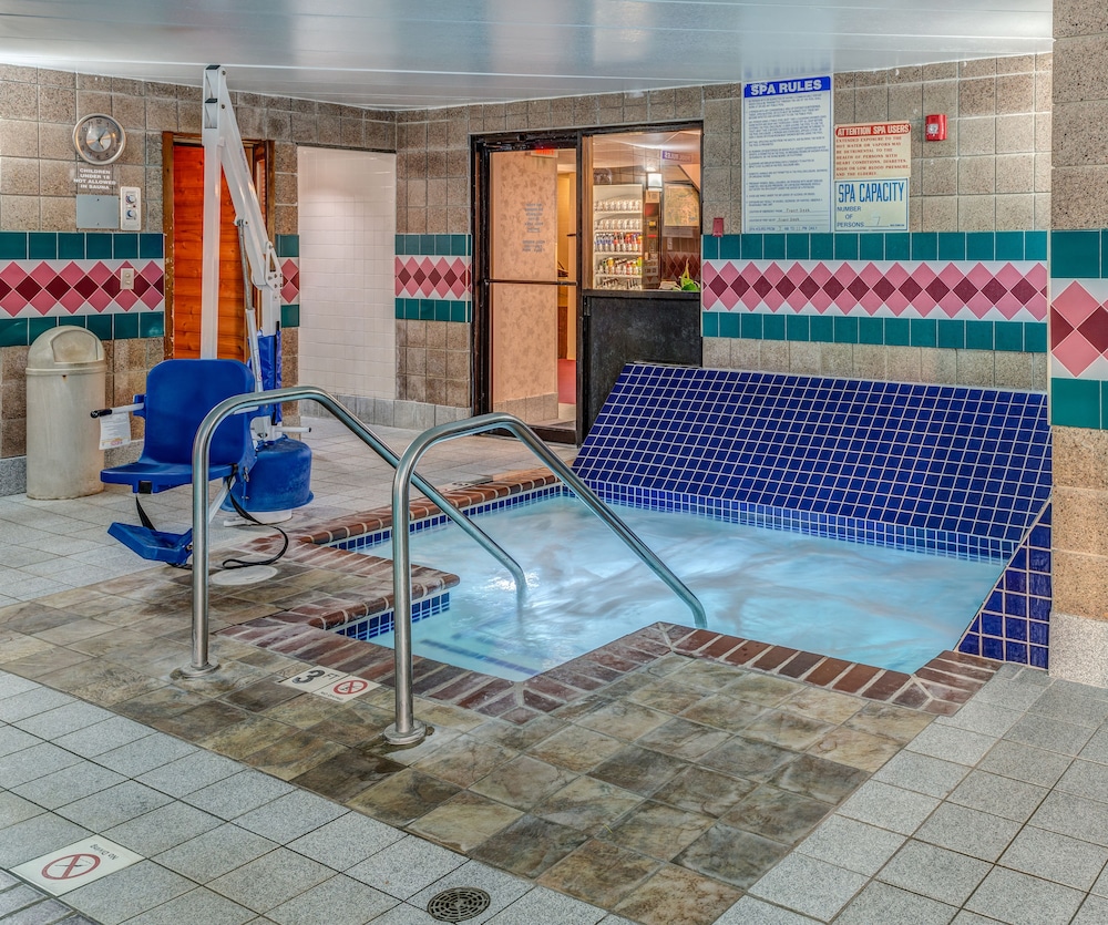 Prime Rate Inn - photo 31