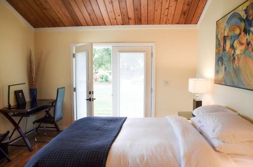 Indian Creek Inn - photo 18