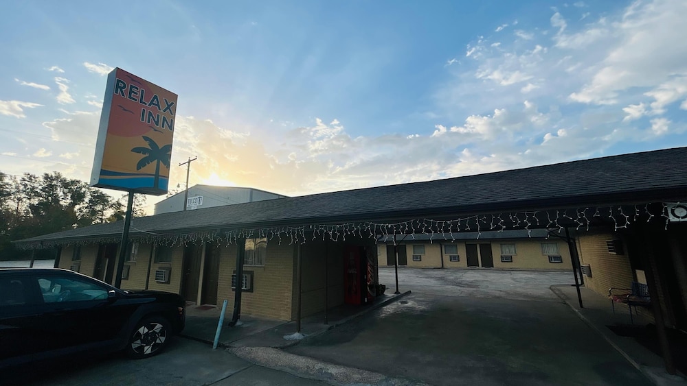 Relax Inn By OYO Sulphur Hwy 90 - photo 28
