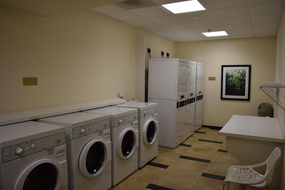 Candlewood Suites Monahans by IHG - photo 25