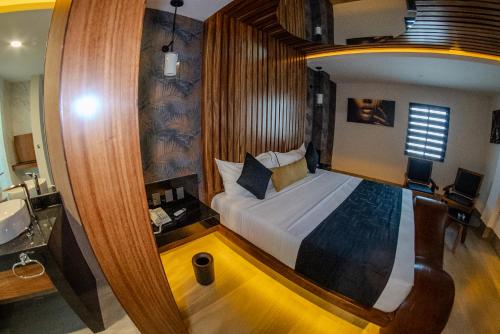 Switch Auto Hotel — Leon De Los Aldama — photo 4