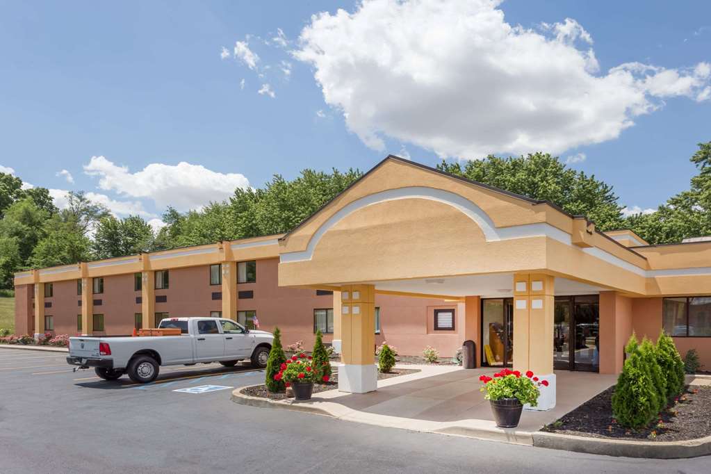 Super 8 by Wyndham Logansport — hotel in Logansport
