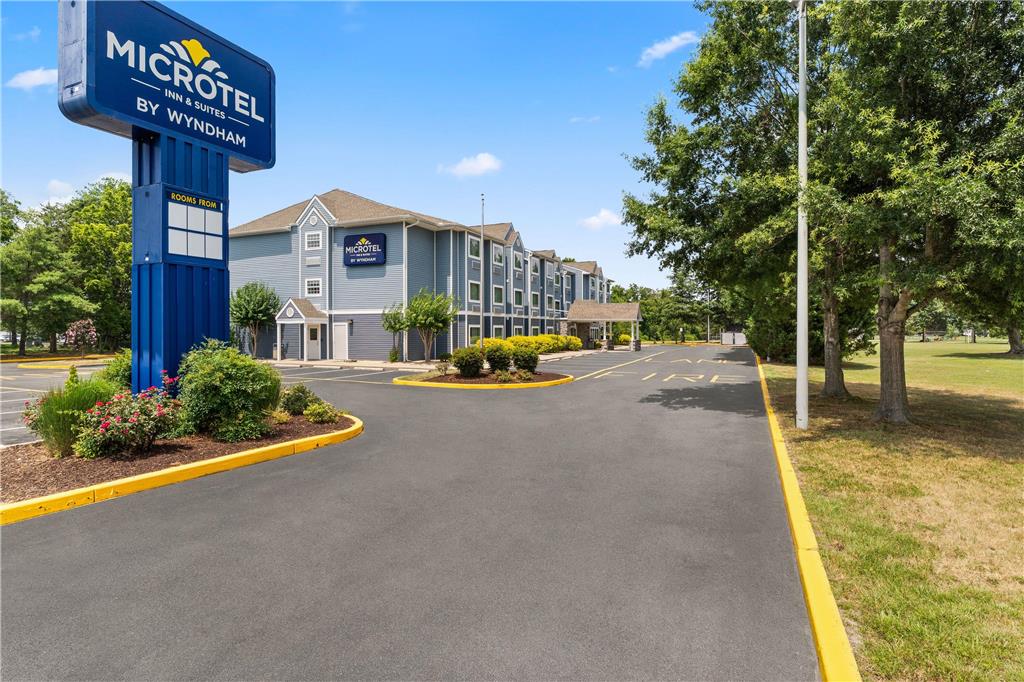 Microtel Inn & Suites by Wyndham Salisbury — hotel in Salisbury