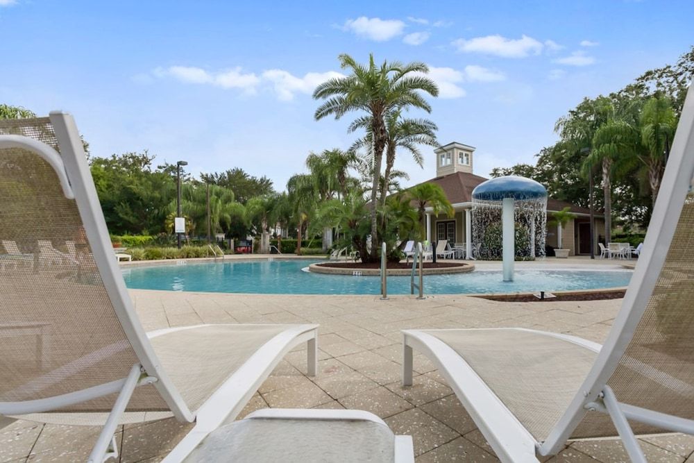 3 Bedrooms 2 Bathrooms Lucaya Village 22 103 - photo 25
