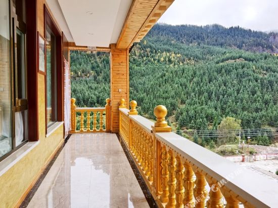 Zha Ga Na Jing Qu Da Jiu Dian in Dianga, People's Republic of China