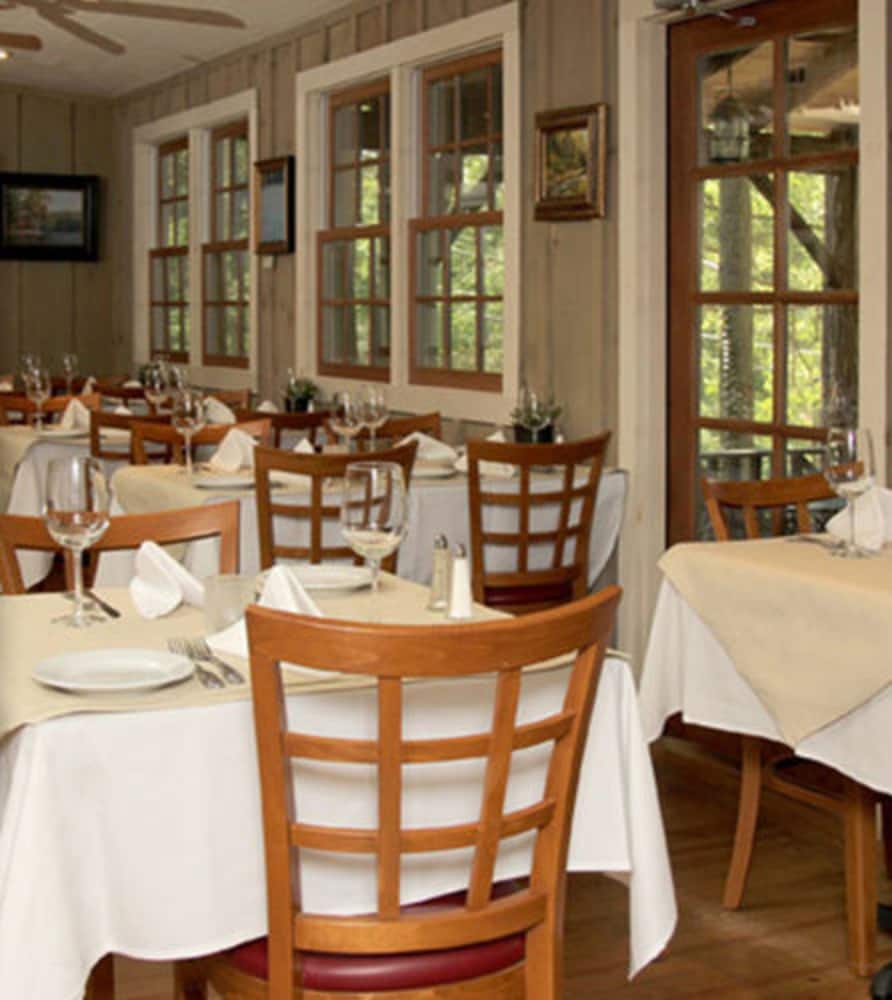 Lake Rabun Hotel & Restaurant - photo 48