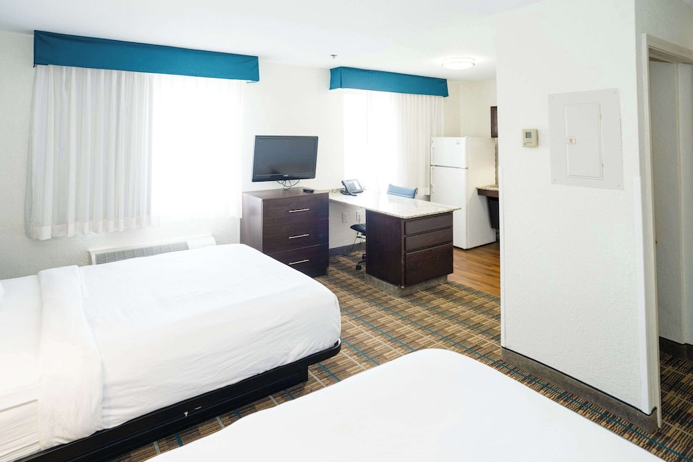 Mainstay Suites Knoxville Airport - photo 17