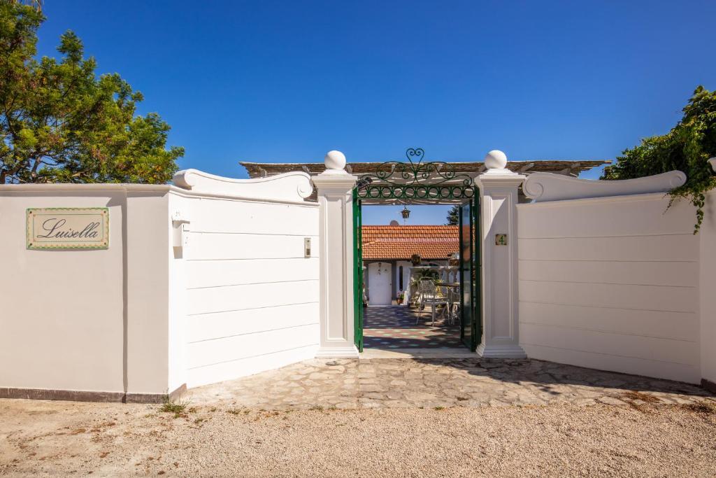 Villa Elide with private pool — 4-Star Luxury Hotel in Massa Lubrense, Italy
