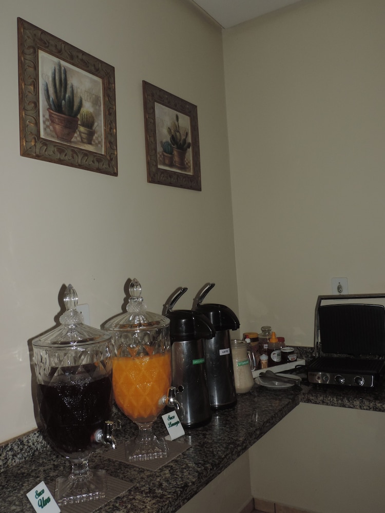 Hotel Primavera — Jaragua