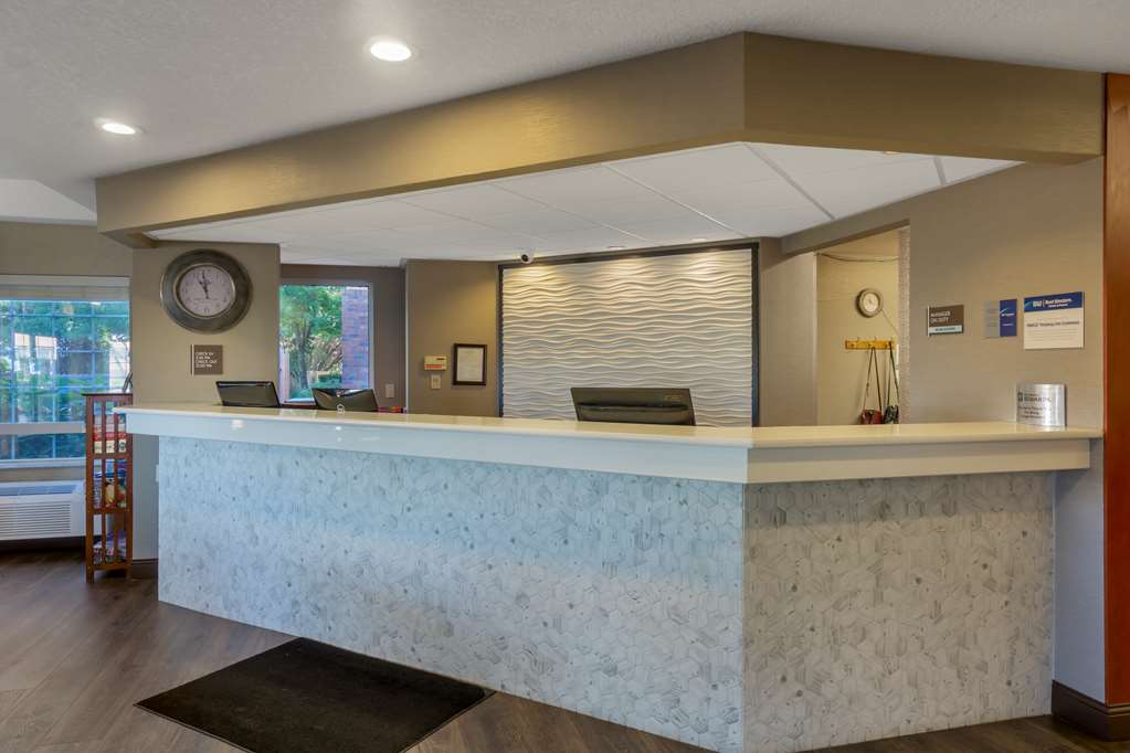 Best Western Plus Park Place Inn & Suites - photo 10