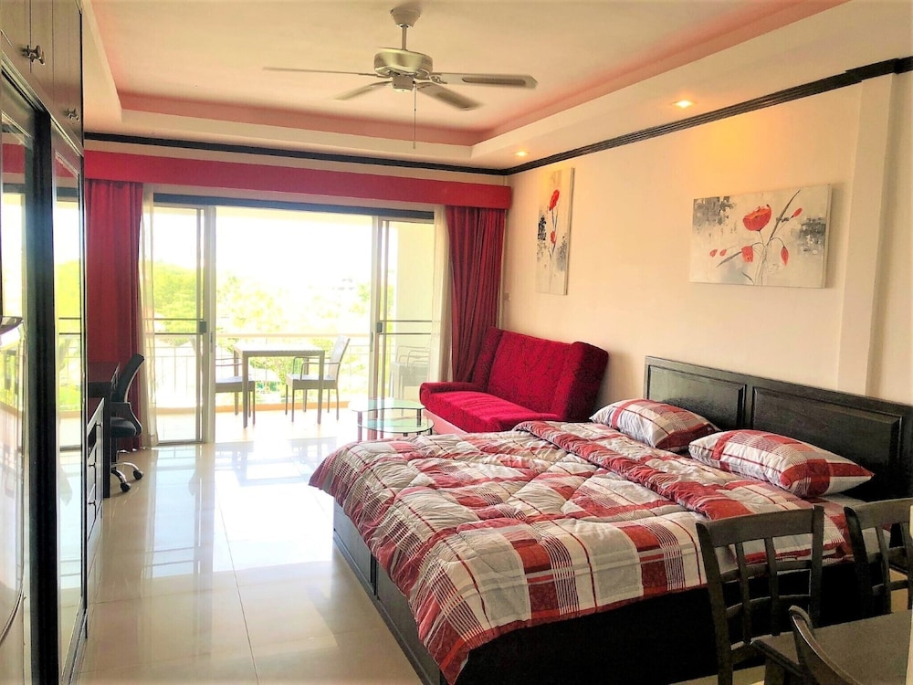 Peaceful Quiet Resort Close to Jomtien Beach — hotel in Pattaya