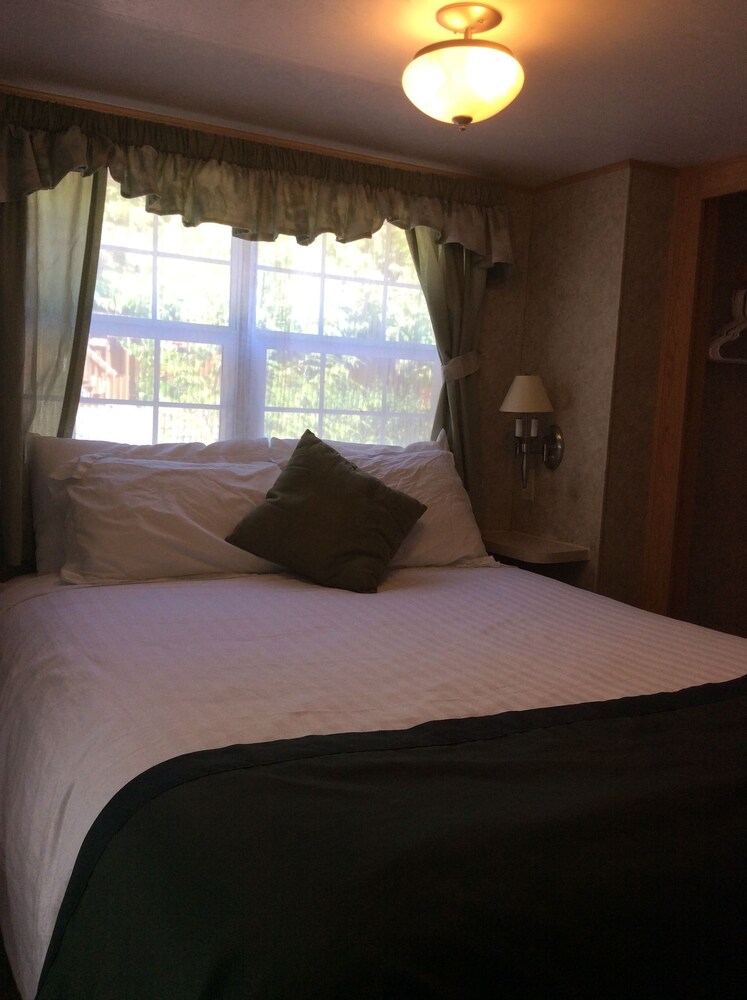 Robin Hood Village Resort - photo 26