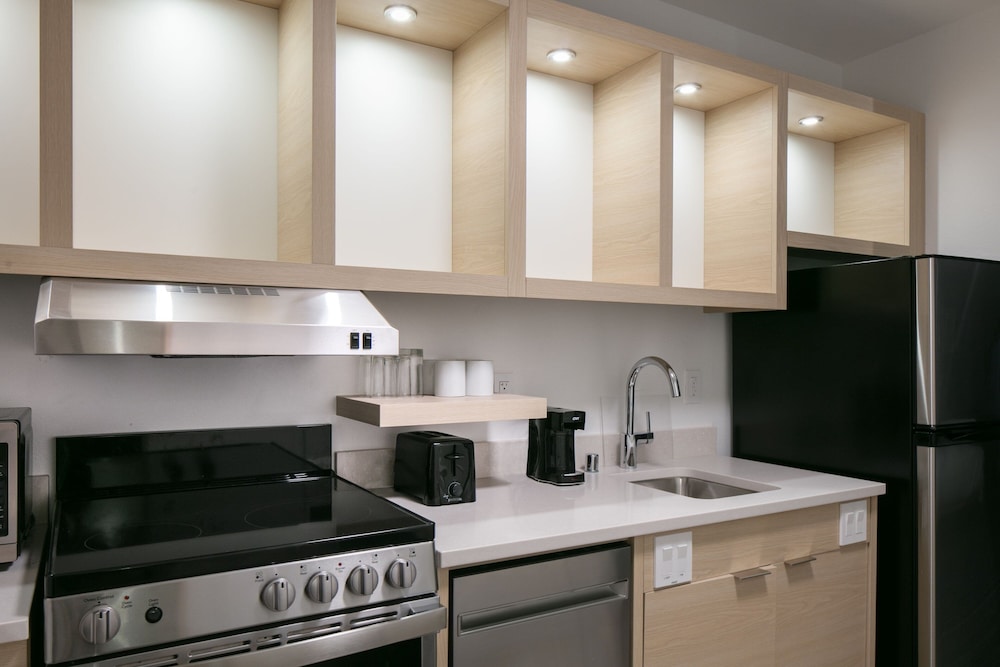 TownePlace Suites by Marriott Oshkosh - photo 10
