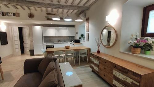 Porta Fiorentina Home — 4-Star Luxury Hotel in Castiglion Fiorentino, Italy
