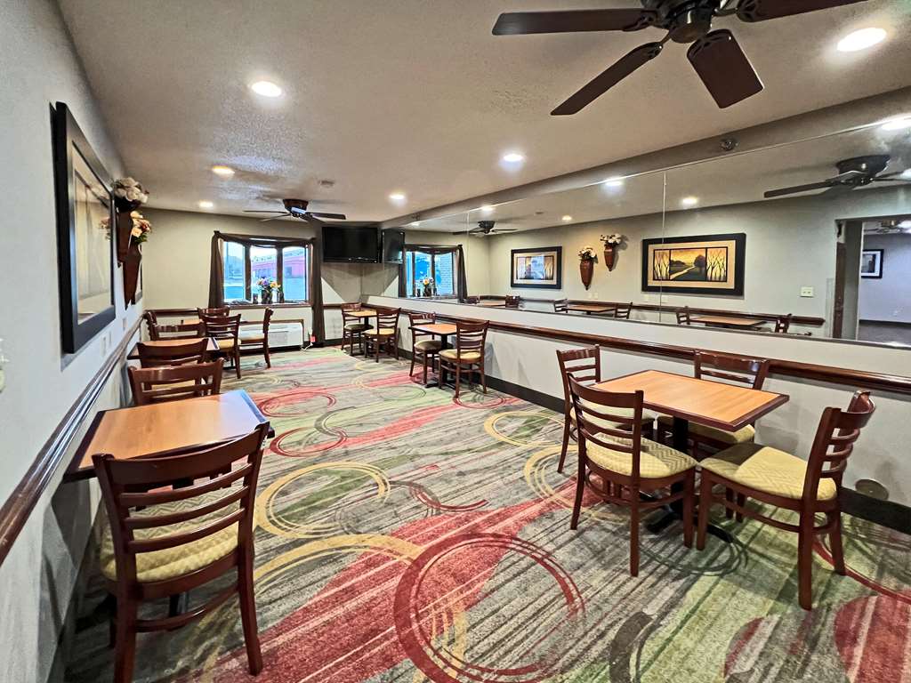 Quality Inn Mitchell I 90 - photo 33