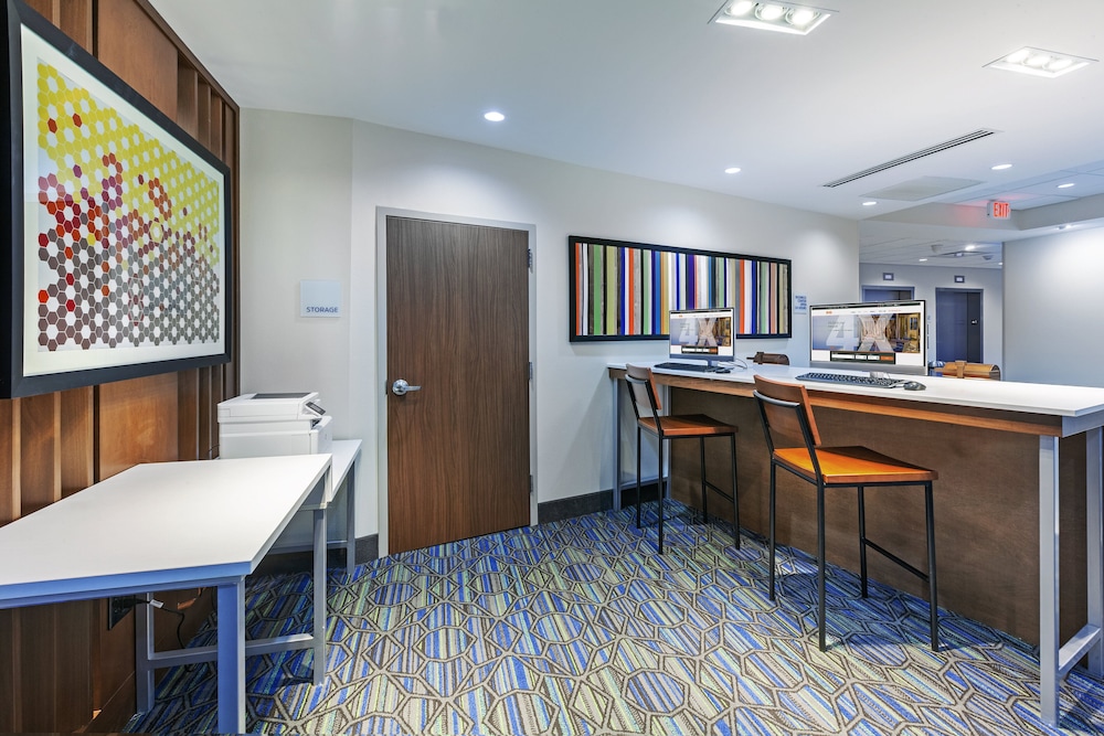 Holiday Inn Express & Suites Tulsa Northeast Owasso by IHG - photo 25