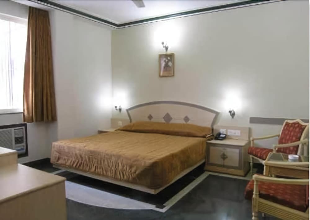 Hotel Melrose Inn in Aligarh, India