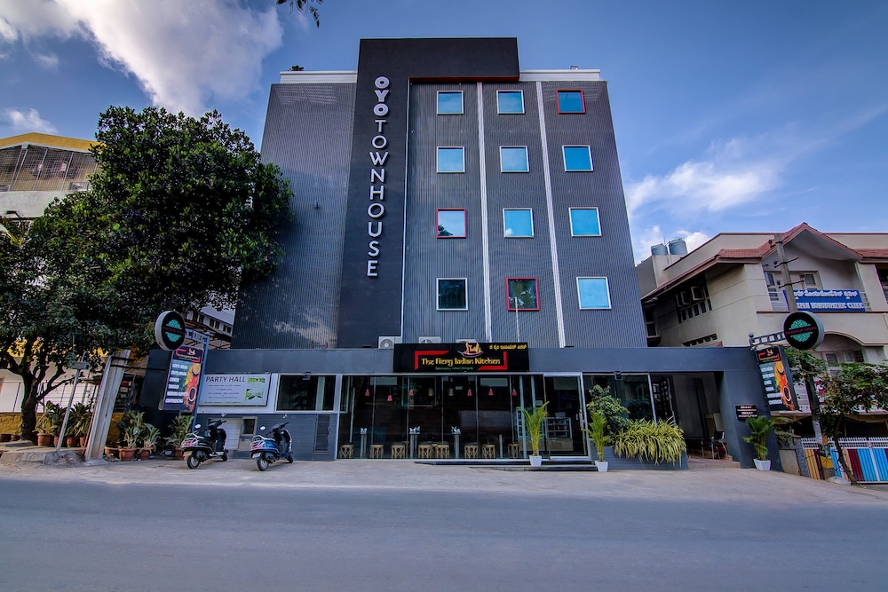 Collection O Bangalore Konanakunte Cross in Bengaluru, India