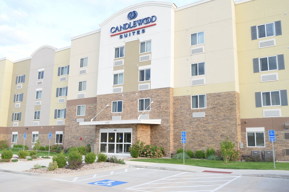 Candlewood Suites Kansas City Independence an IHG Hotel - featured photo