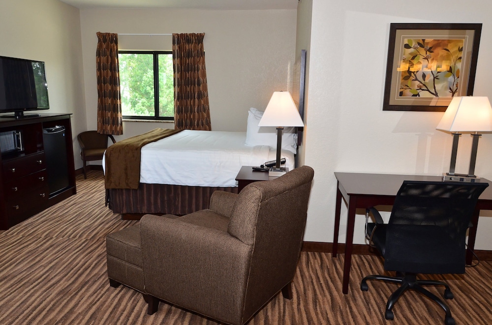 Cobblestone Inn & Suites Clarion - photo 61
