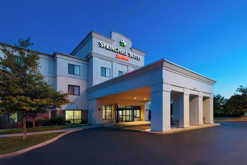 SpringHill Suites by Marriott Mishawaka University Area - carbon neutral hotel in Mishawaka