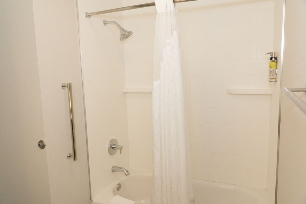 Holiday Inn Express Hotel & Suites Madison by IHG - photo 48