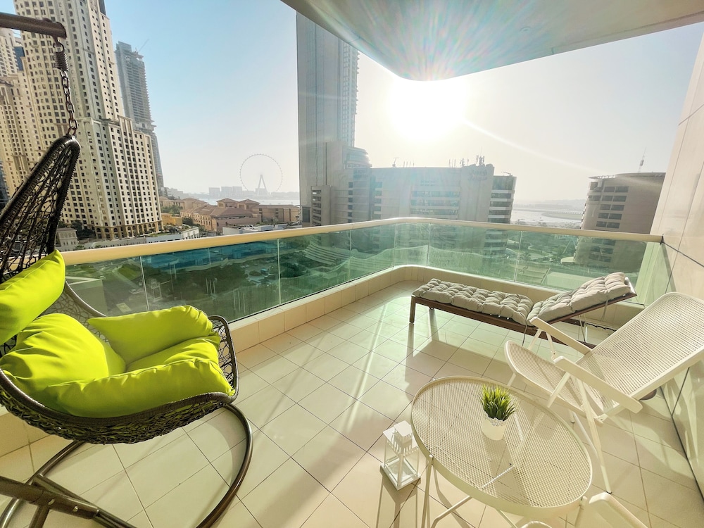 Royal Oceanic In Jbr By Happy Season — 4-Star Luxury Hotel in Dubai, United Arab Emirates