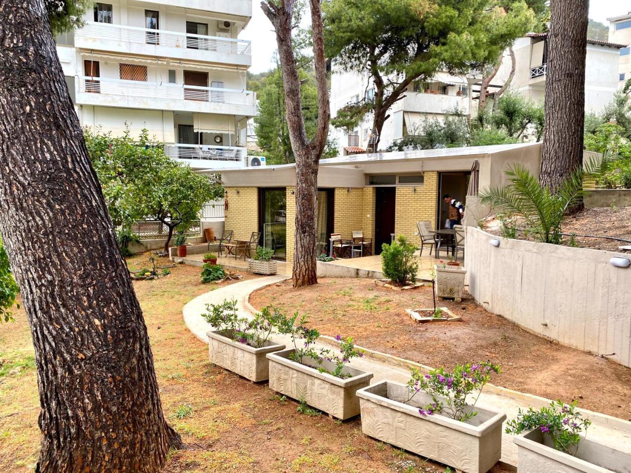 Amazing Garden House — 4-Star Luxury Hotel in Vouliagmeni, Greece