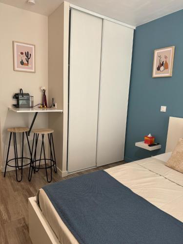 014 Studio Provencal Proche D Aix En Provence — Eguilles
