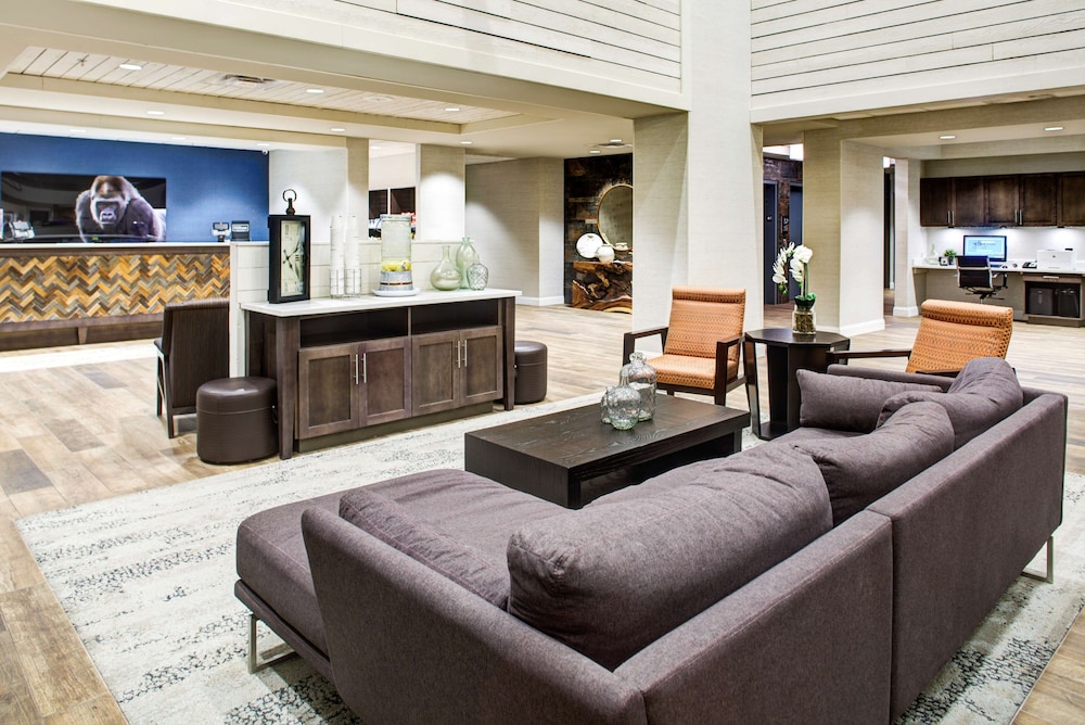 Hampton Inn & Suites Pittsburg Kansas Crossing - photo 6