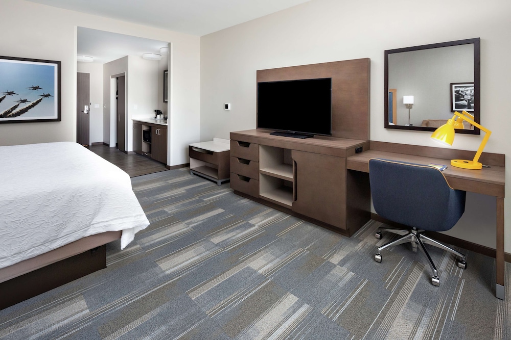 Hampton Inn & Suites San Diego Airport Liberty Station - photo 24
