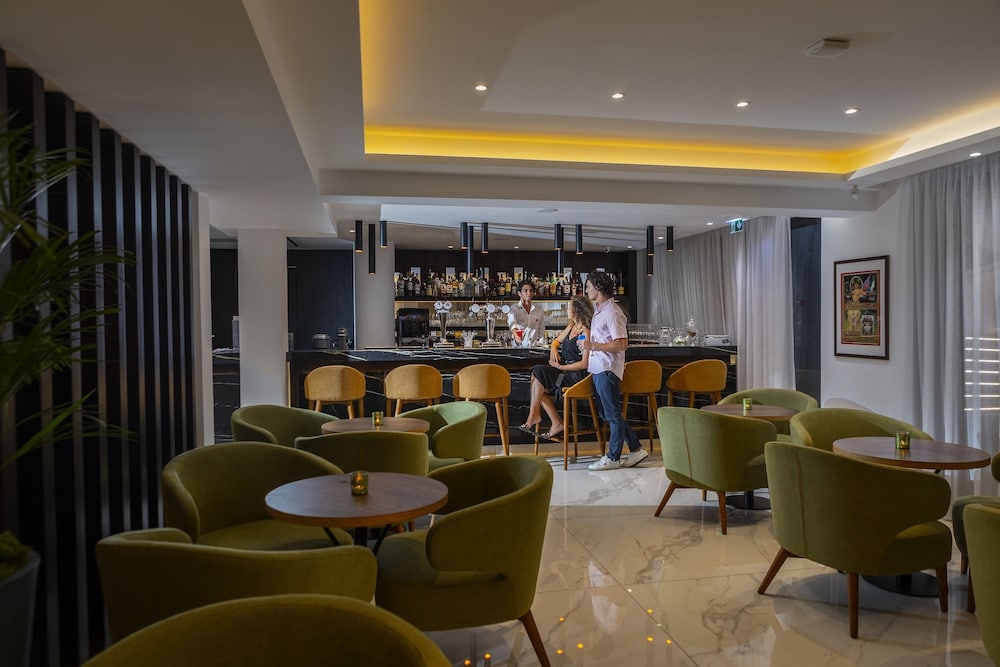 מזון ומשקאות