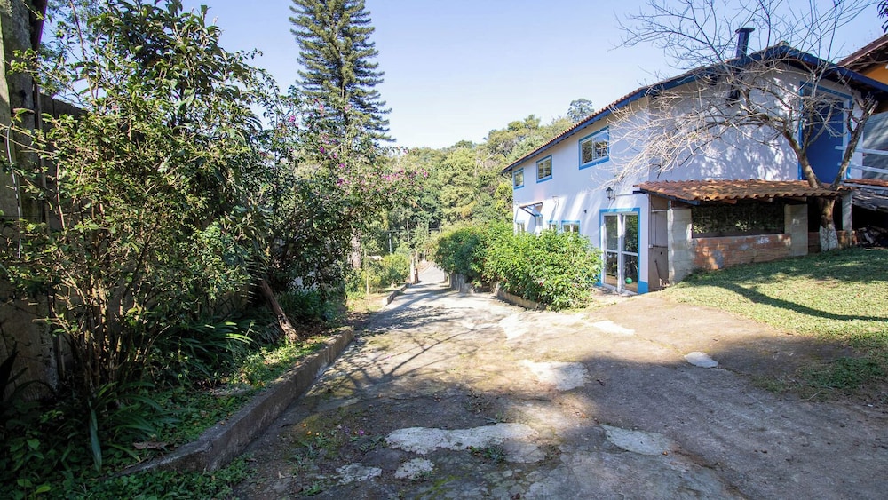 Ref gio Pet friendly c Lareira Garagem e Wi fi — hotel in Santana De Parnaiba